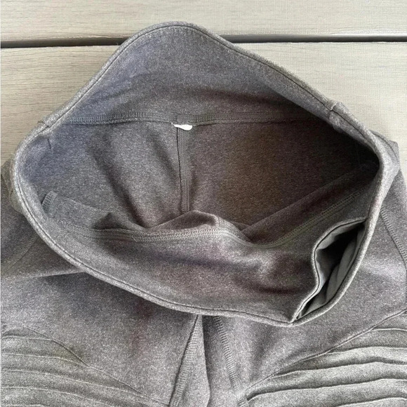 Alo Women’s High-Waist Moto Full Length Legging Size Small‎ Heather Grey - Picture 4 of 5